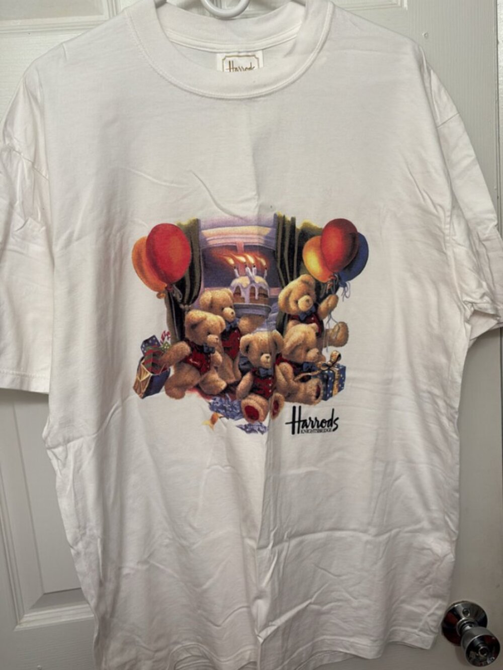 Harrods Knightsbridge Teddy Bear T-Shirt – Size XL
